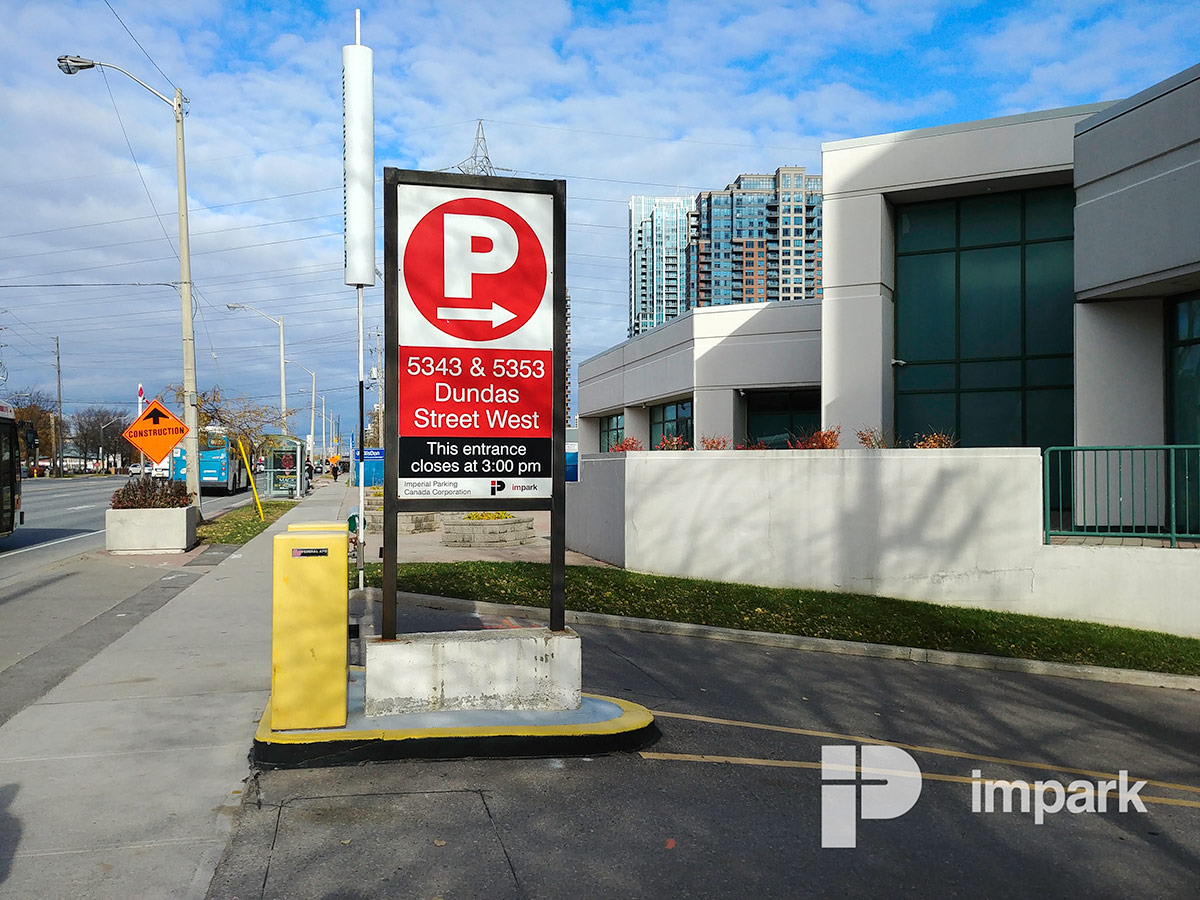 Dundas Kipling Centre Parking Garage Toronto Parking Impark